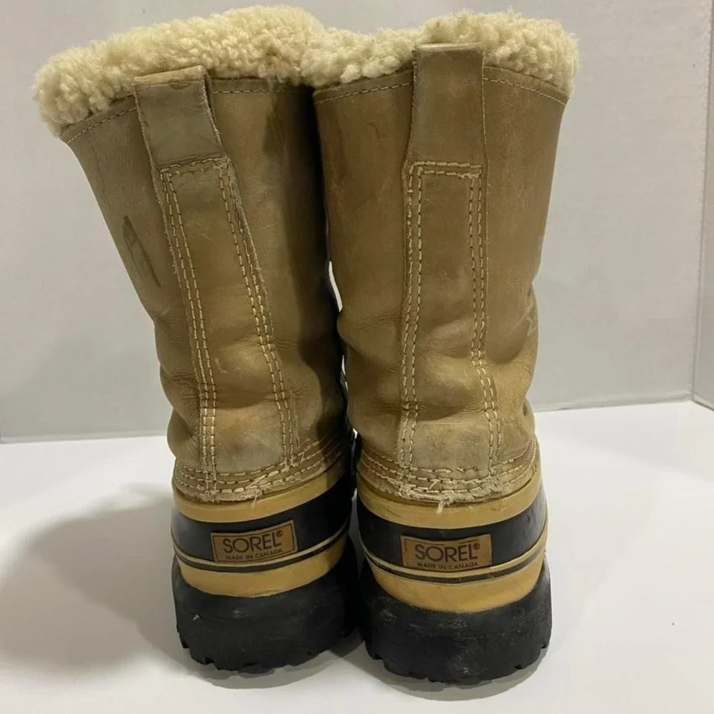 Tan and black Sorel Caribou boots Vtg short men 9. SKU493#winterboots